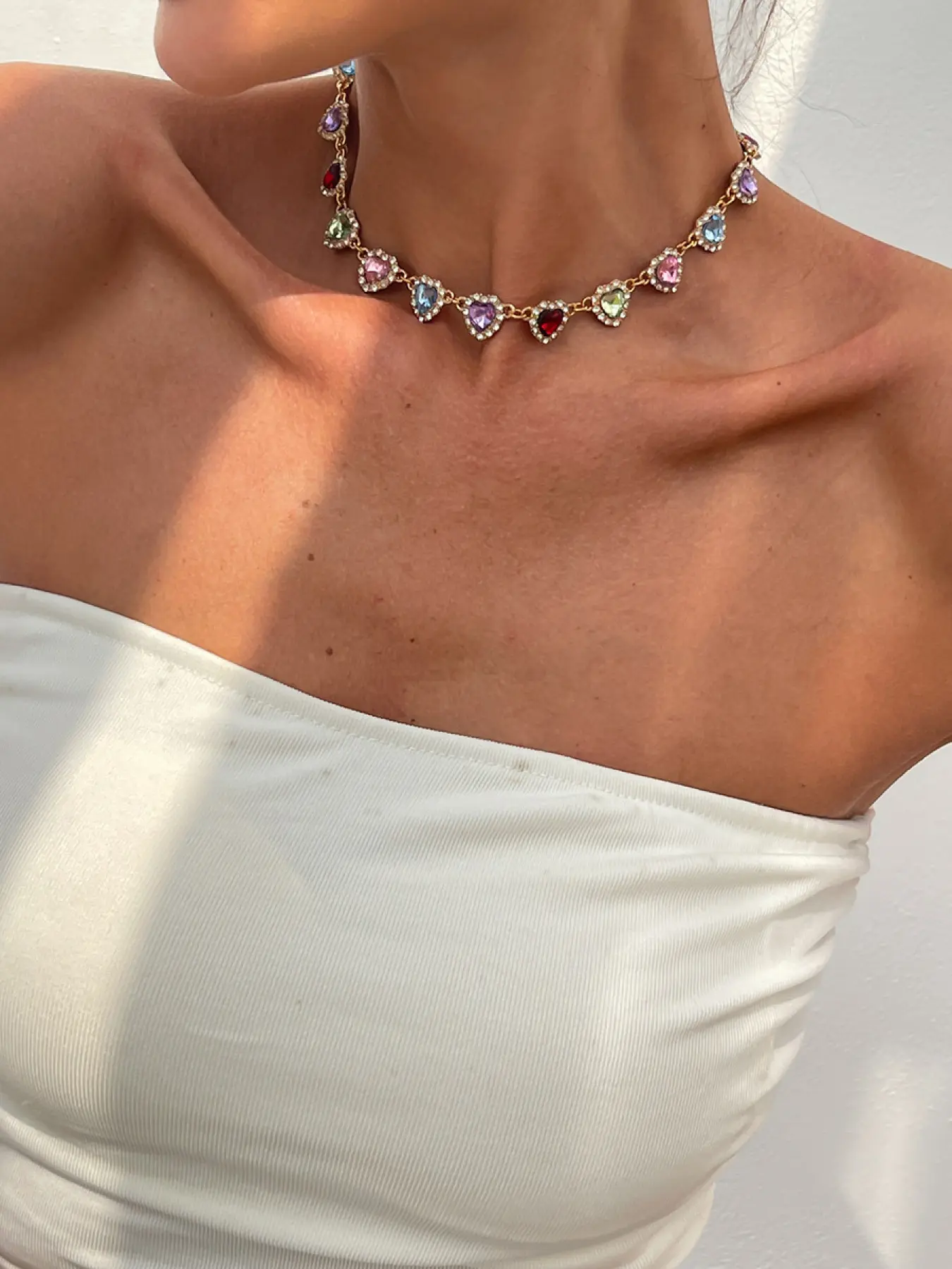 Gold Rainbow Heart Choker Necklace, Accessory Necklace, Heart Shaped Necklace, Heart Design Necklace, Y2K Colorful Style Jewelry with Multi-Color Crystal Heart Detail, Elegant Necklace, for Women, Party & Daily Styling Occasions