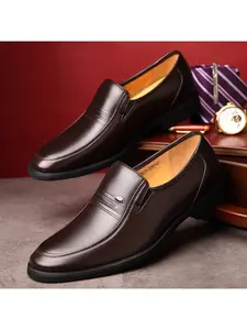 Men's Business Casual Shoes Soft Material Metal Buckle Detail, Comfortable Office Wear & Formal Events, Plain Design for All Seasons Footwear