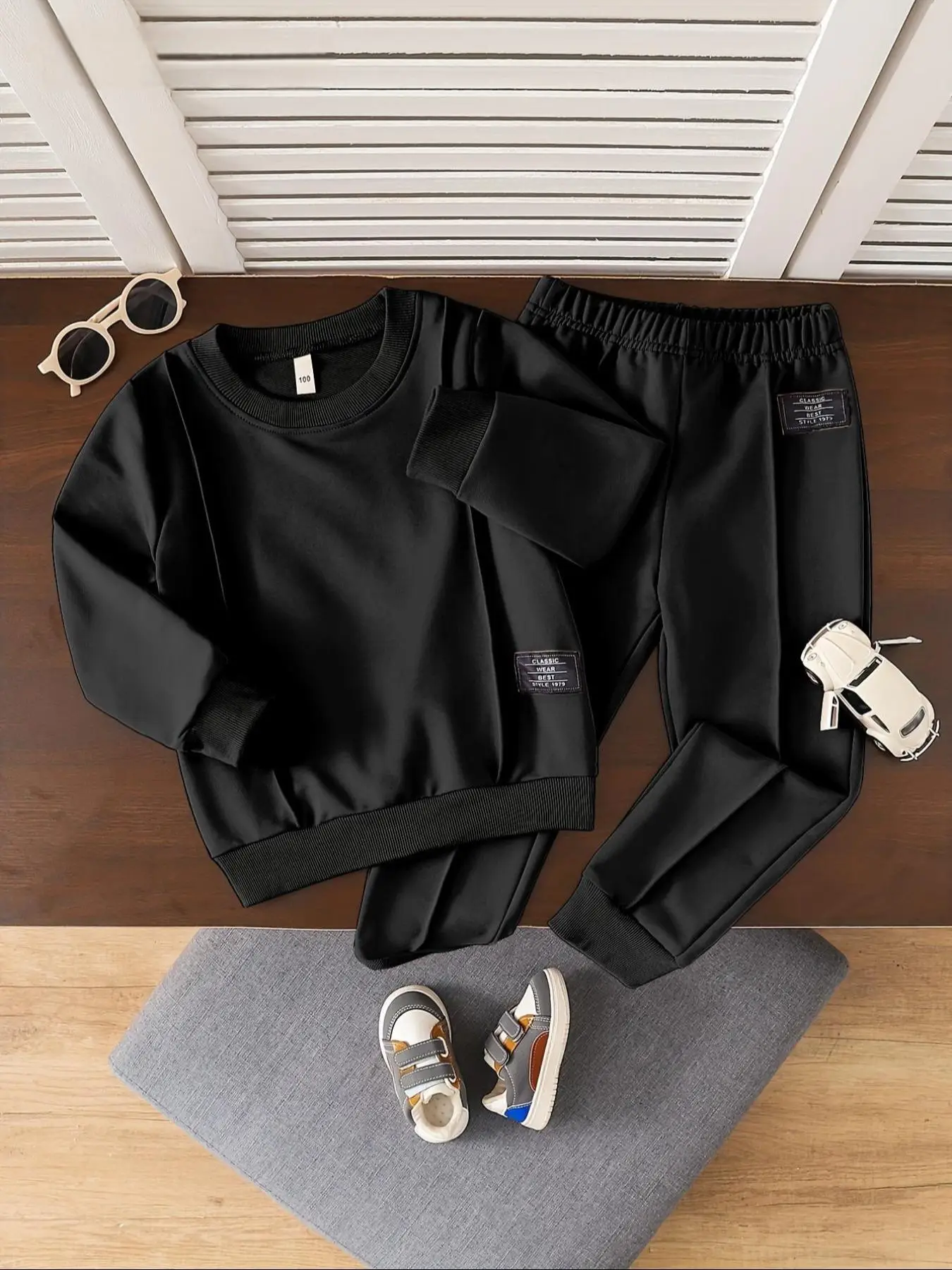 Two-Piece Set Boy's Solid Color Patched Sweatshirt & Pants Set, Casual Round Neck Long Sleeve Pullover & Trousers, Kids Fall & Winter Clothes for Dail