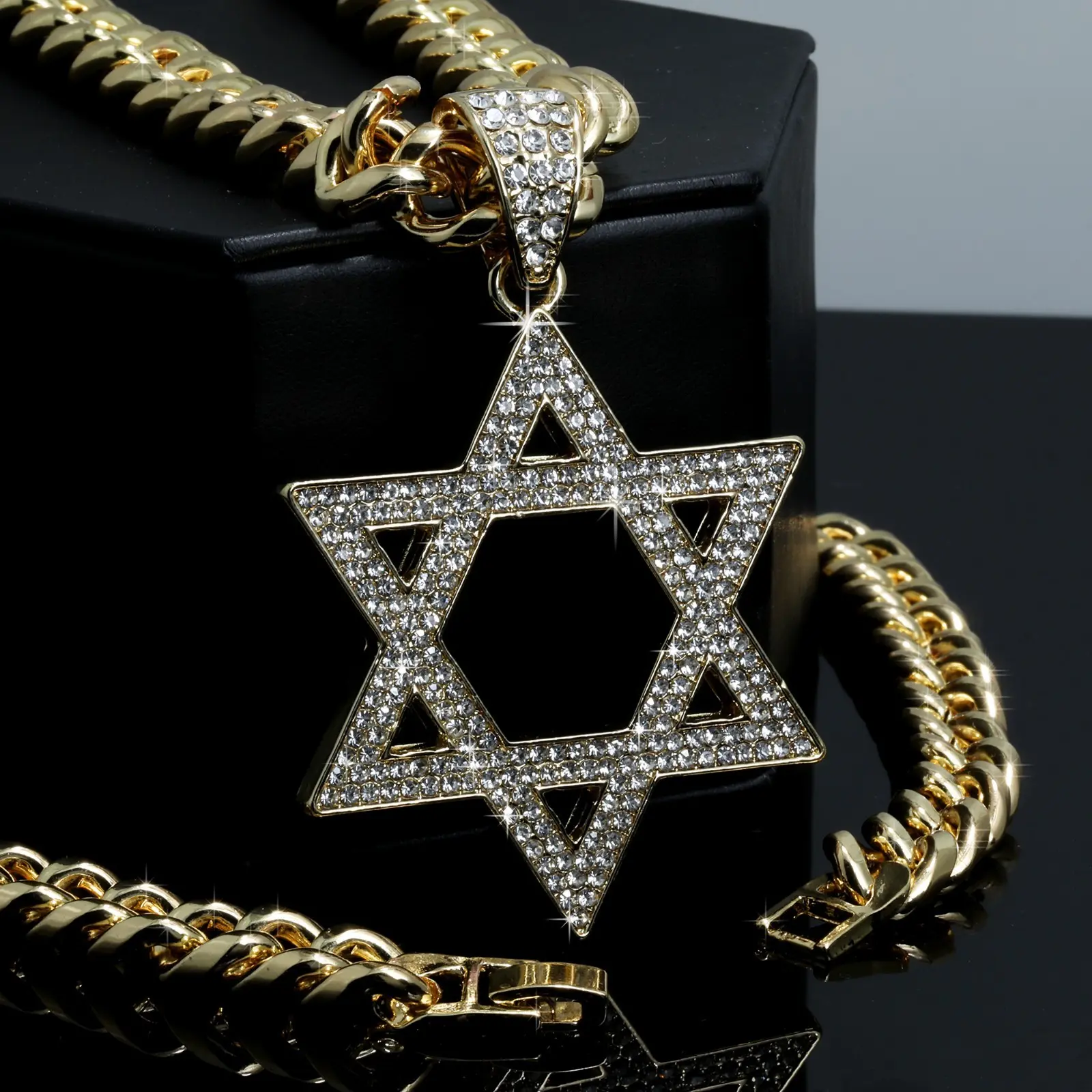 MaxBling81 Men's Hip Hop Necklace with CZ Star of David Pendant, 10mm Cuban Link Chain, Gold/Silver Plated Modern Jewelry, 18-30in, Modern Versatile Accessories, Male Jewelry, Daily Wear, Plated Metal, Bling Effect, Multi-Size, 45Mm, Casual, Star Shape, A