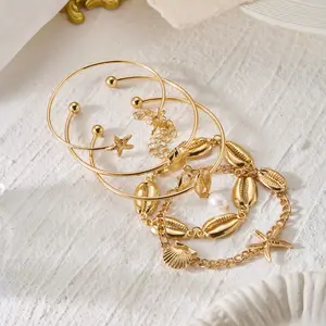 Bohemian Style Shell Bracelet Set of 5 Pieces Summer Sea Star Conch and Pearl Bracelet Combination Accessories for Women