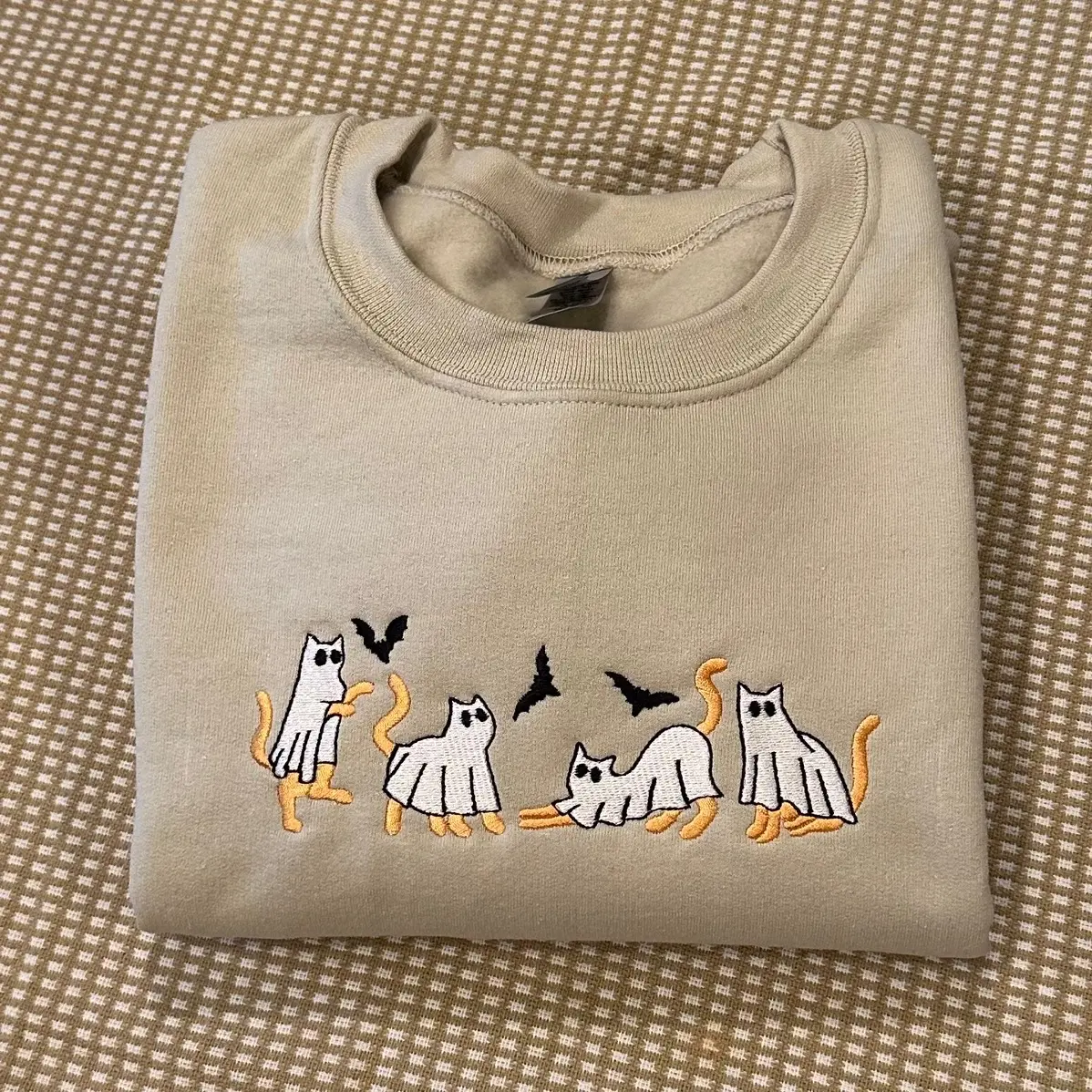 Cream Orange Ghost Cats Embroidered Sweatshirt