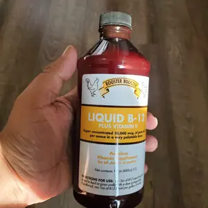 Rooster Booster Liquid B-12 Plus Vitamin K - Premium Vitamin Supplement for All Poultry Classes - 10,000 mcg B-12 & 0.1 mg K per Ounce