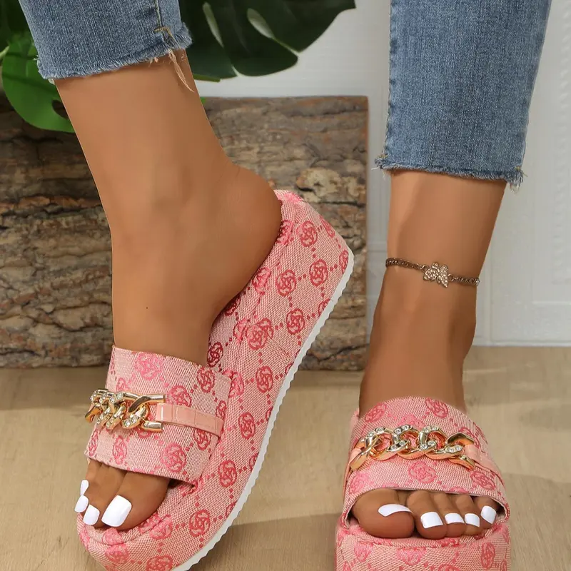 Women's Summer Rhinestone Chain Slippers, Medium Width Eva Sole, Floral Pattern, Outdoors Fashion, D-Loop Strap Design, Fashionable Slippers