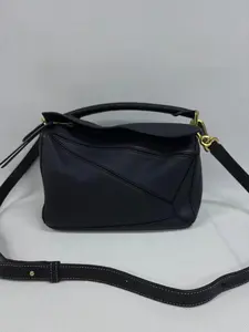 Pre-owned Loewe leather Crossbody Bags Puzzle Bag Dark Blue With OG Strap（BF 12Z）KY02624