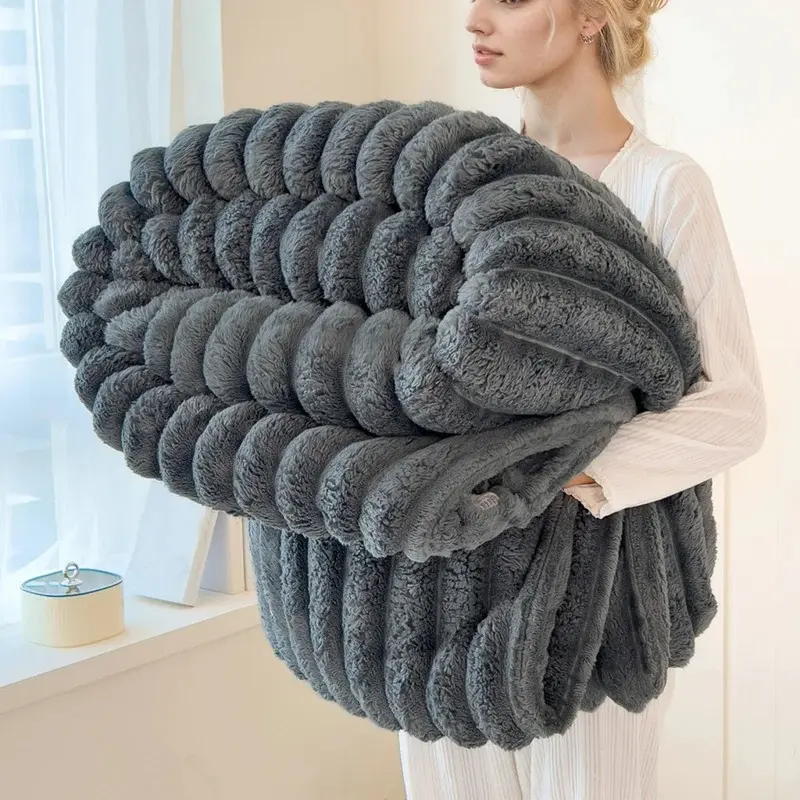 Warm and comfortable striped flannel blanket, faux rabbit fur blanket, soft and warm sofa blanket, perfect for naps or office use