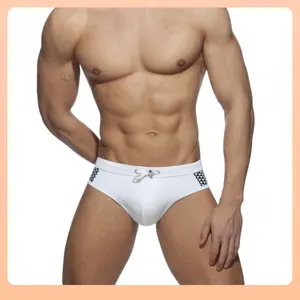 New Low Waist Triangle Color Block Swim Trunks Nylon Quick-Dry Beach Shorts Anti-Embarrassment Detachable Cup Swimwear for Swimming & Summer Fashion