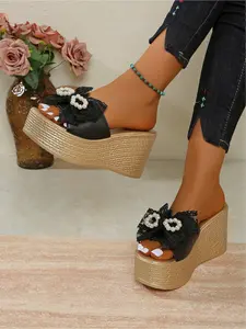 Women's Summer Fashion Wedge Platform Rubber Sandals Bohemian Style Height Increasing Slides 2026 New Outdoor Commuting Beach Shoes