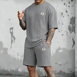 Men’s fashion set with a textured design, regular fit, suitable for outdoor and casual wear