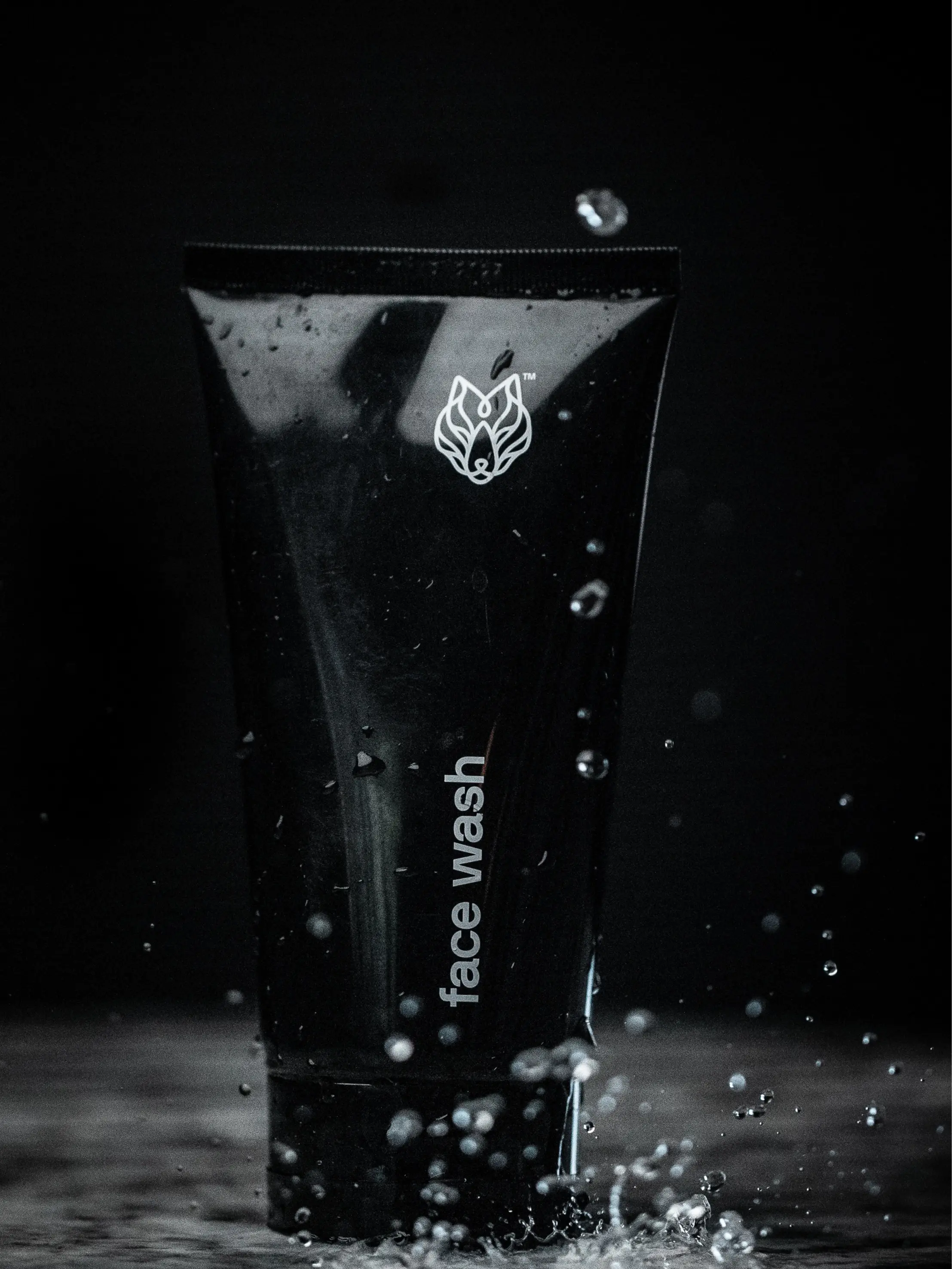 Black Wolf Salicylic Acid Facial Wash - Prevent Breakouts & Smoothen Skin, Salicylic Acid, Cleanser, Science-Backed Ingredients, Cleanses Oily Skin, Daily Face Wash