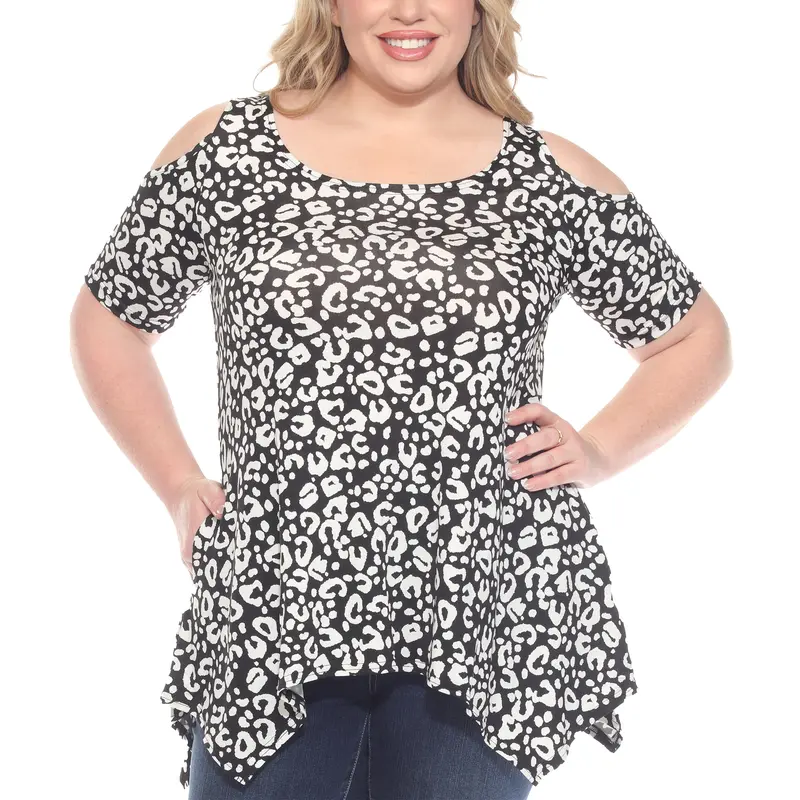 White Mark Women's Plus Size Short Sleeve Cold Shoulder Leopard Print Tunic Top