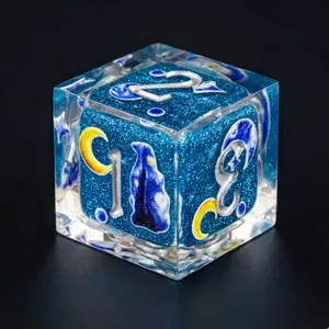 Starry Sky Liquid Effect Resin Dice Set for Dungeons and Dragons RPG Polyhedral Dice Glitter Flow Style Tabletop Game Dice Set 7 Pieces