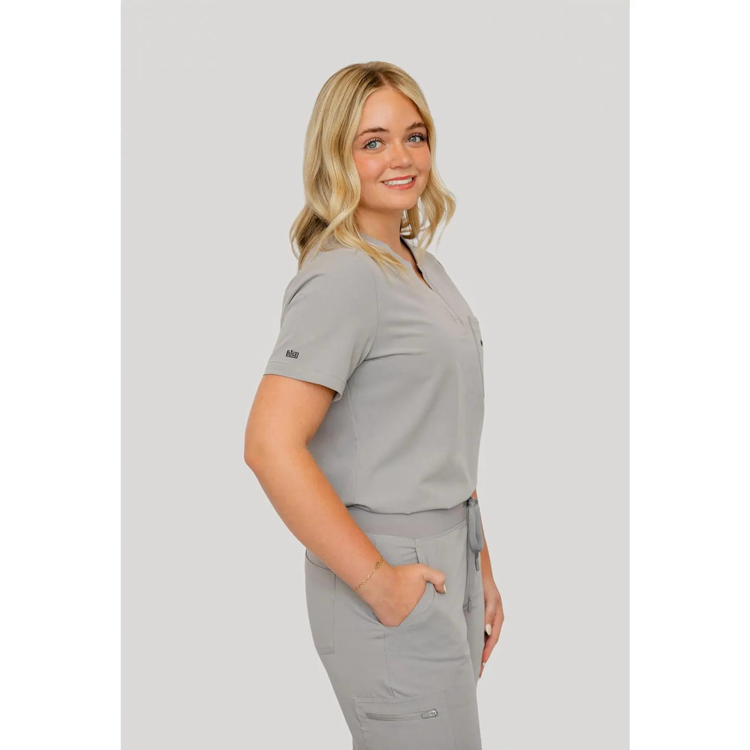 Women Crew Neck Scrub Top (Gray)