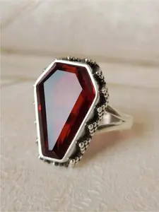 1PC Simple and Stylish Elegant Arc-shaped Square Cubic Zirconia Star Ring, Suitable for Daily Date Wear. It Is Perfect for Valentine's Day, Anniversary, Wedding or As A Gift for A Lady. A Charming Commitment Ring.