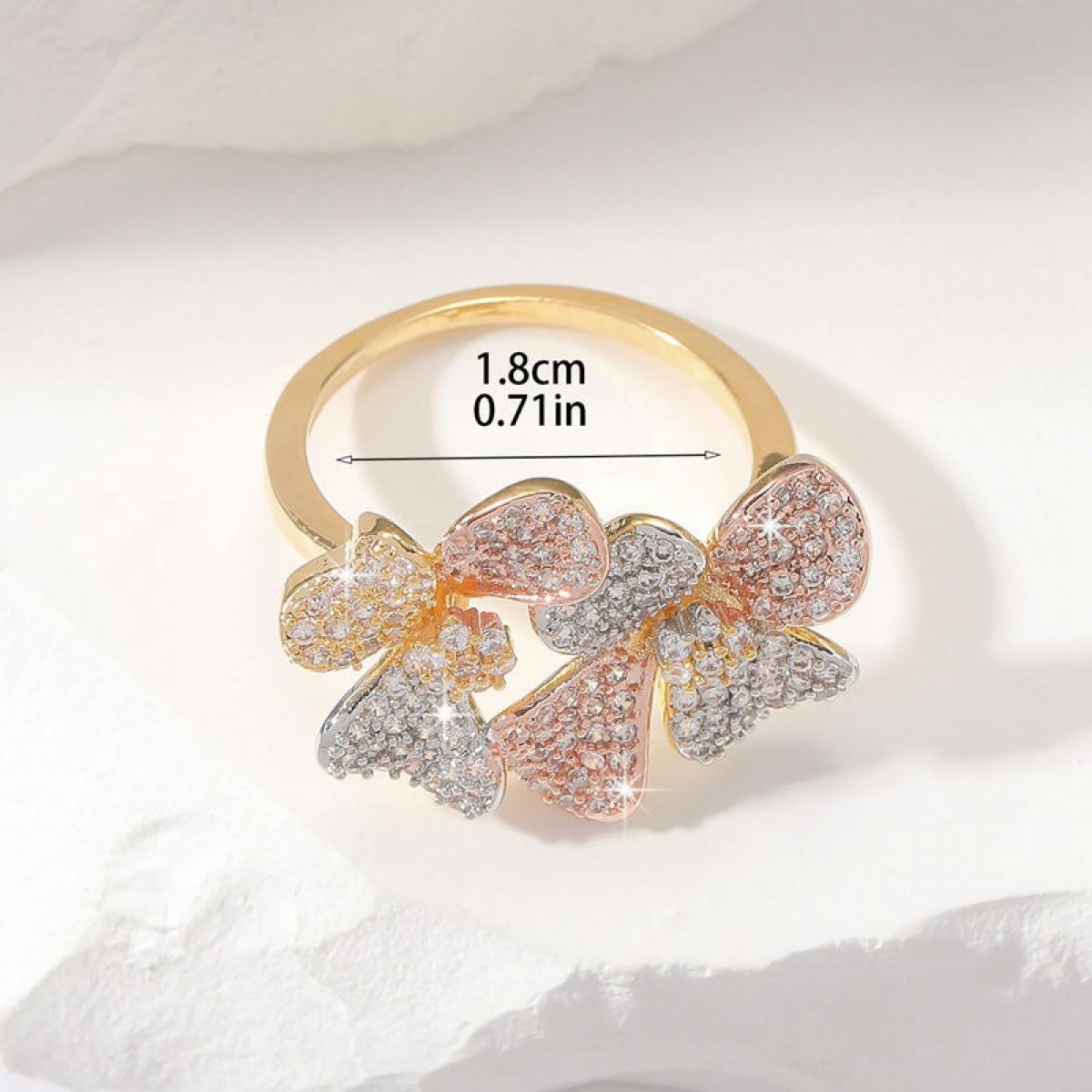 Dainty Flower Cluster Sparkle Ring, Smooth Polished Band, Elegant Feminine Statement Jewelry, Stackable Everyday Accessory, Perfect Gift for Fashion Lovers, Timeless Design for All Occasions