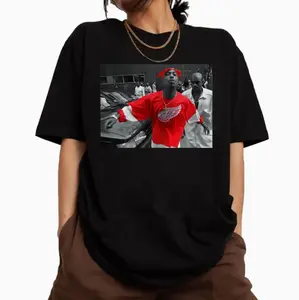 100% Cotton Vintage 90S Tupac Shakur Graphic Tee West Coast Hip Hop Legend 2Pac Rap Merchandise Retro Style Bootleg Shirt Golf Gift T-Shirt For Men And Women QR5