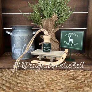Winter Wreath - Winter Fragrance - Car Air Freshener - Reed Diffuser