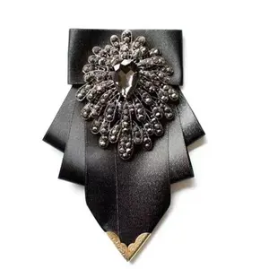 Men's Silk Solid Pre-Tied Bow Tie Luxury Decorative Crystal Wedding Suit