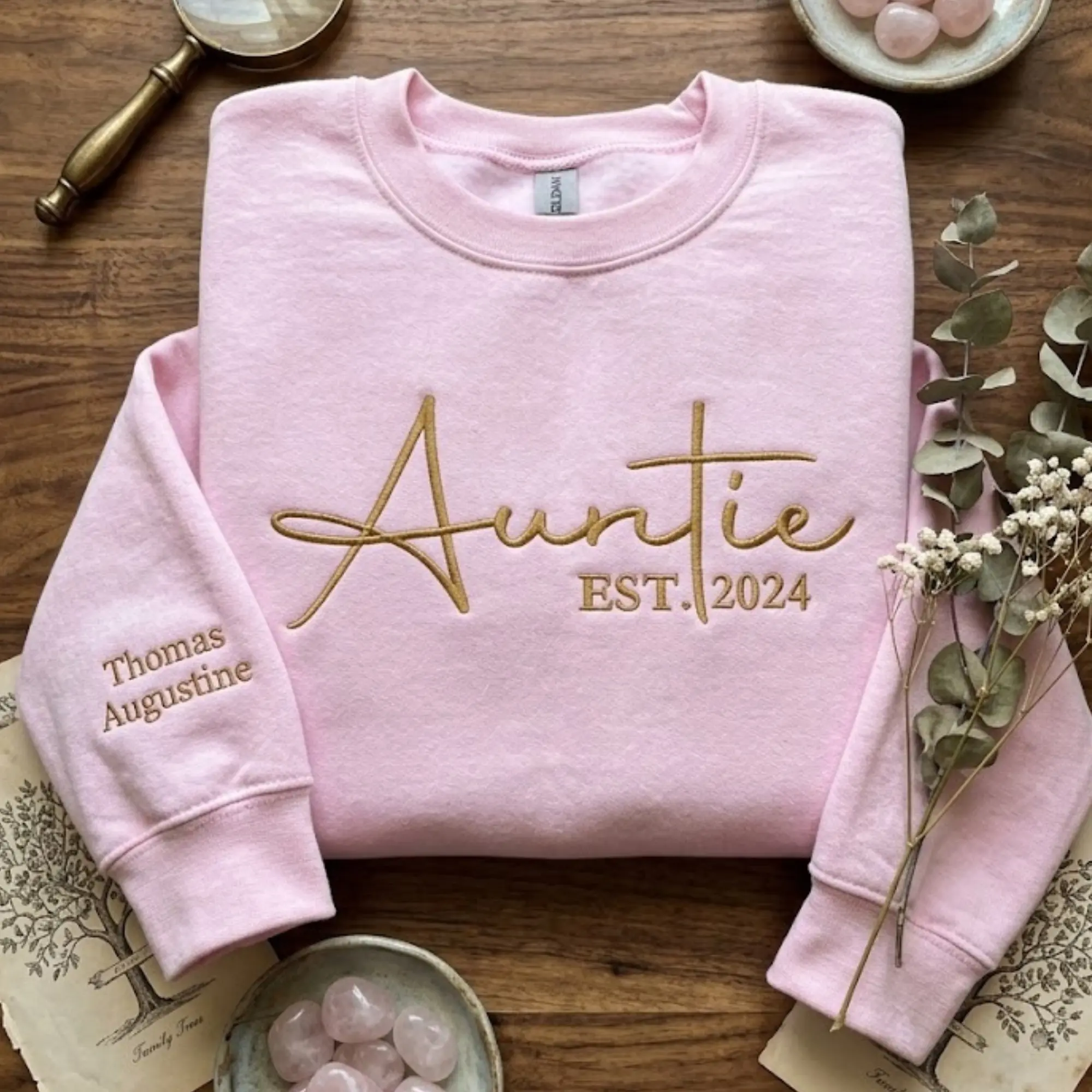 Embroidered Auntie Sweatshirt, Custom Kids Name Sleeve Sweater, Personalized Aunt Gift, Baby Shower Gift for Auntie, Cozy Family Keepsake Sweatshirt