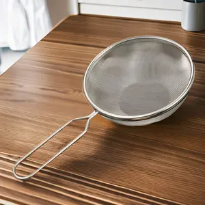Stainless Steel Sieve, Ergonomic Handle Fine Mesh Filter, Kitchen Durable Design, Ideal for Cooking & Baking Essentials