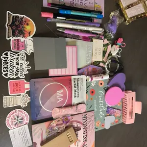 Bookish bundle! Bookish bundle!