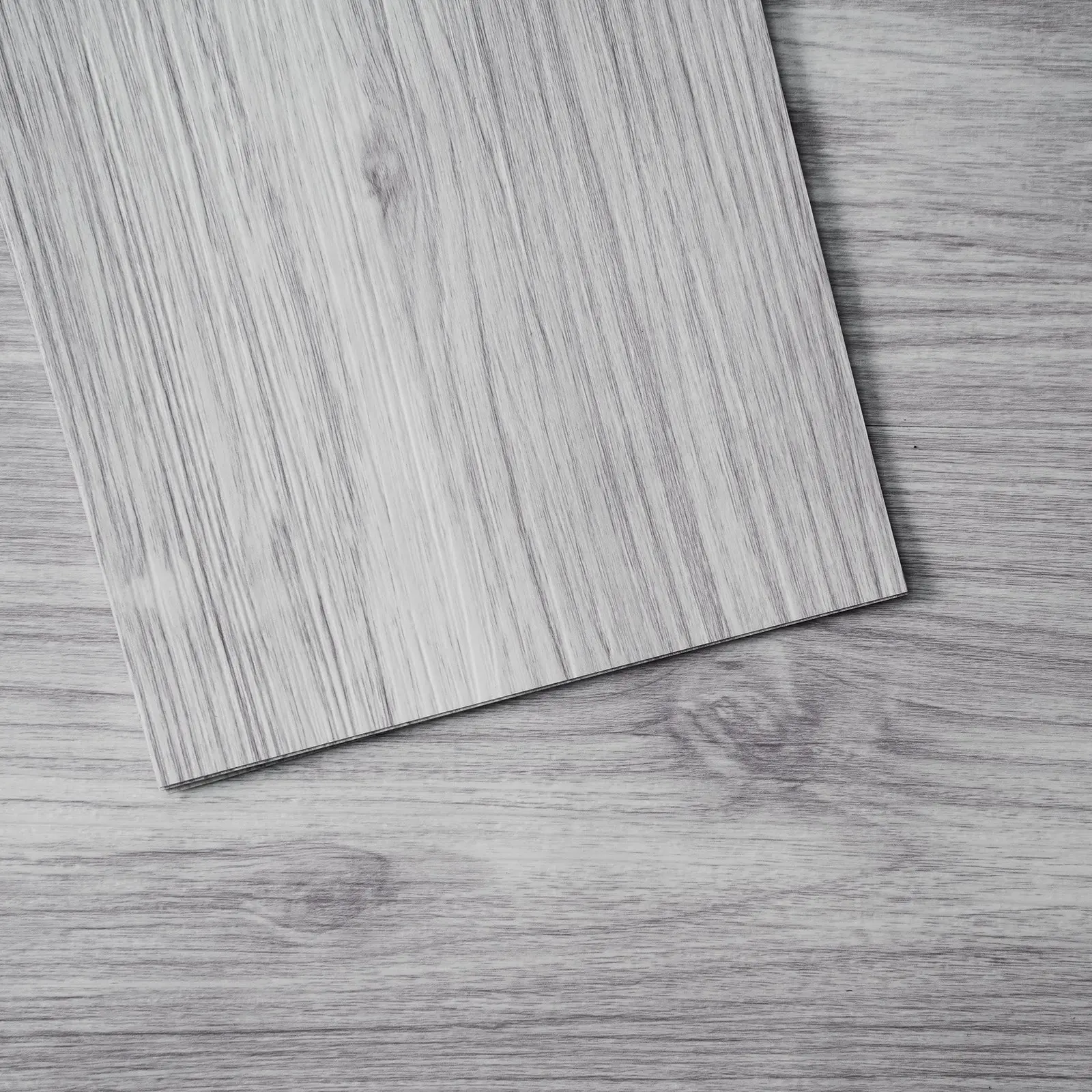 VEVOR Self-Adhesive Square Vinyl Floor Tiles, 36x6 in, 20 Pcs, 0.62mm Thick Peel-Stick Light Gray Wood-Look Decorative Indoor Flooring, DIY Install for Kitchen, Home Decor (Tools & Hardware)