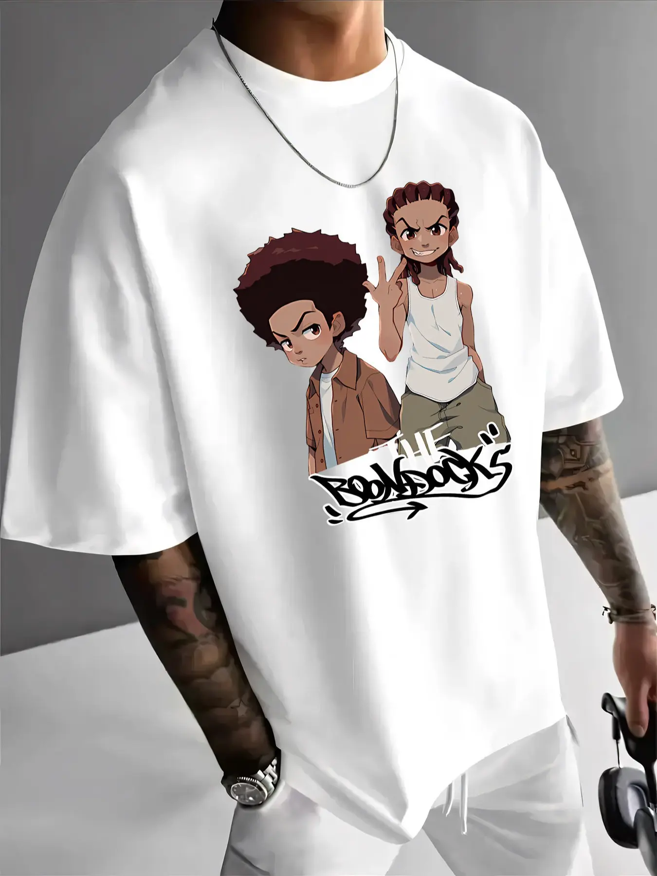Men's White T‑Shirt With The Boondocks Anime Character Print, Retro Street Cool Creative Design, Perfect For Daily Wear, Casual Outings And Friend Gatherings, Premium Quality Fabric Comfortable Fit