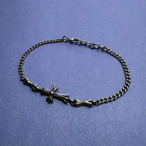 Heavyweight Cross Bracelet Vintage 20cm Unisex Stainless Steel Chain Jewelry with Unique Floral Design for Men and Women