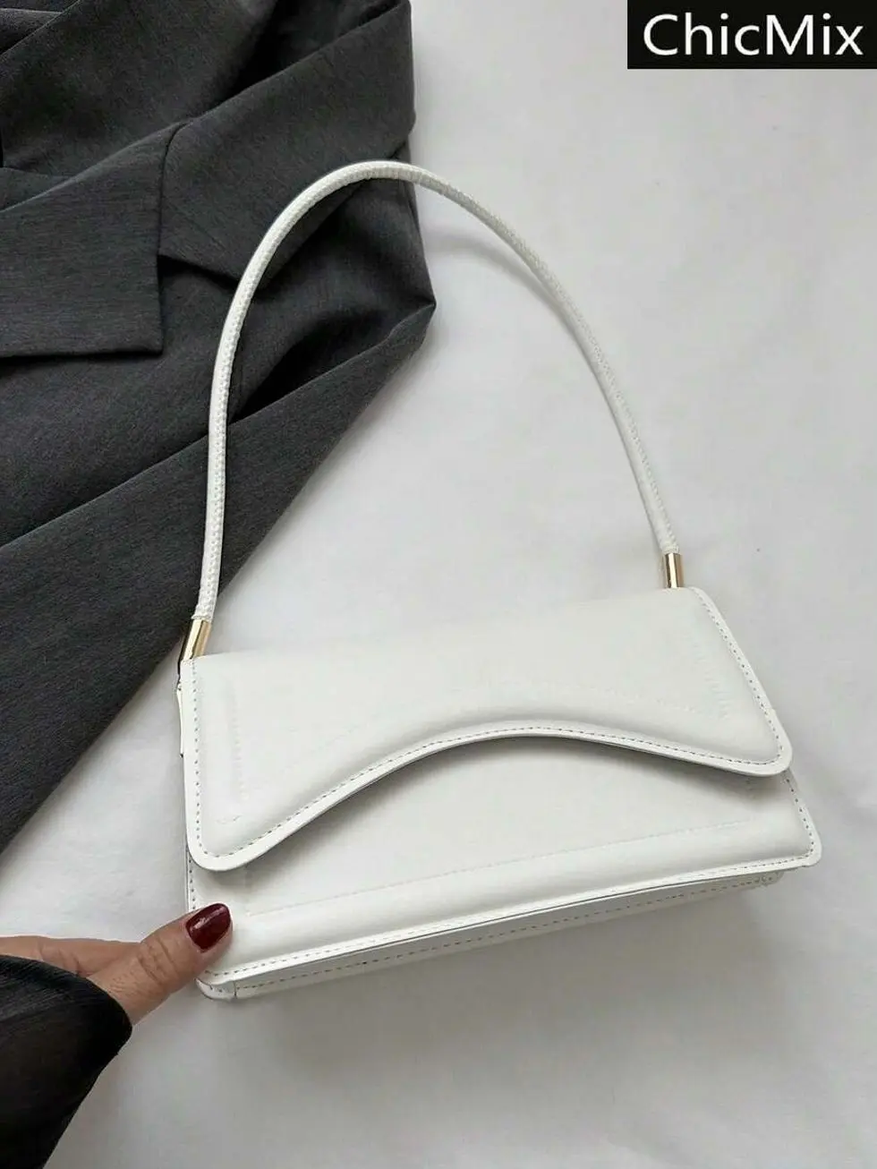 Women's Cream Asymmetrical Flip Top Shoulder Bag, Vintage Elegant Old Money Handbag for Office