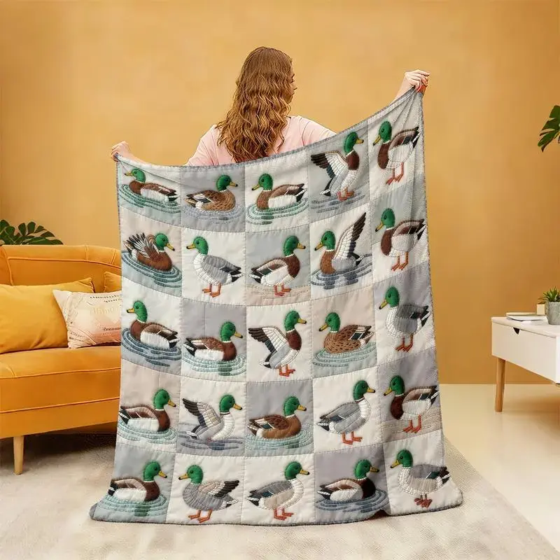 1pc Quilted Flannel Mallard Print Throw - Soft, Warm, Lightweight, Versatile Soft Blankets/Plush Blankets for Sofa,Bed,Decorative Cozy Aesthetic/Warm Aesthetic Decoration All-Season Gift