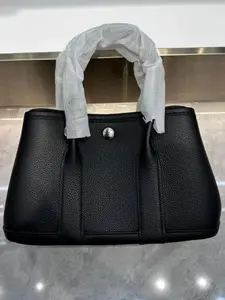 Luxury Leather Bucket Bag with Handle, Plain Color, Multifunctional Body Strap, Fashionable Handbag for Daily Use, Casual Style, Handbag Shoulder Purse