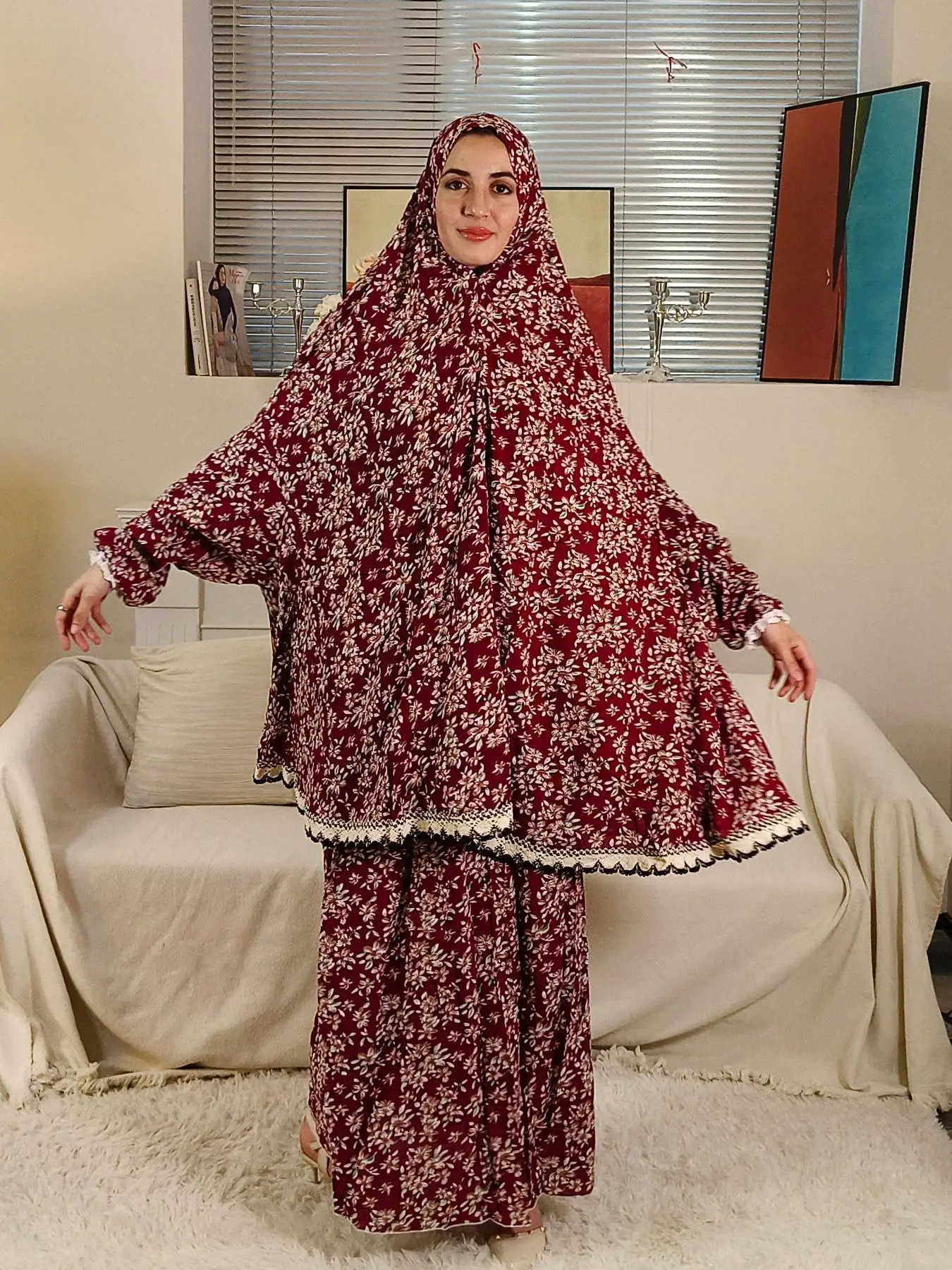Two-piece Set Women's Ditsy Floral Print Contrast Lace Long Sleeve Abaya Top & Bottom Set, Modest Casual Batwing Sleeve Maxi Muslim Clothing for Daily
