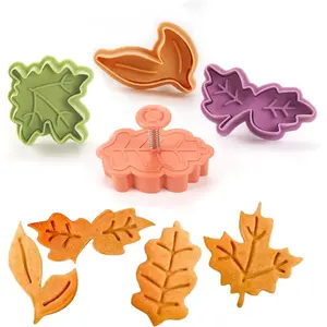 4 count Leaf Plunger  Maple Leaf Cookie  Baking Pie Crust Cutters for Thanksgiving