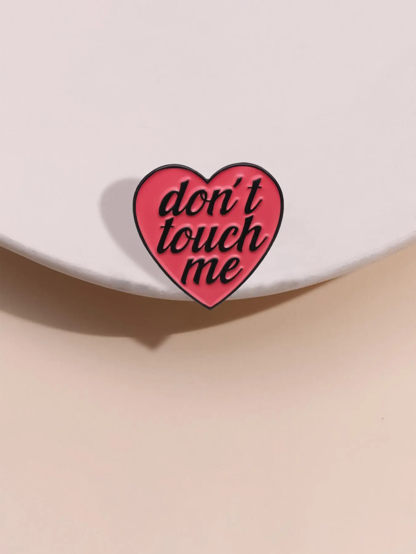 Heart Shaped Brooch, Alloy Brooch Pin, Love Enamel Pin, Hat Pins Suitable for Backpacks, Jeans, Scarves, Hats Decoration, Fashion Accessories for Men & Women