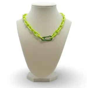 Necklace Prolonged Clutch - Elegant Design with Unique Features for Everyday Wear