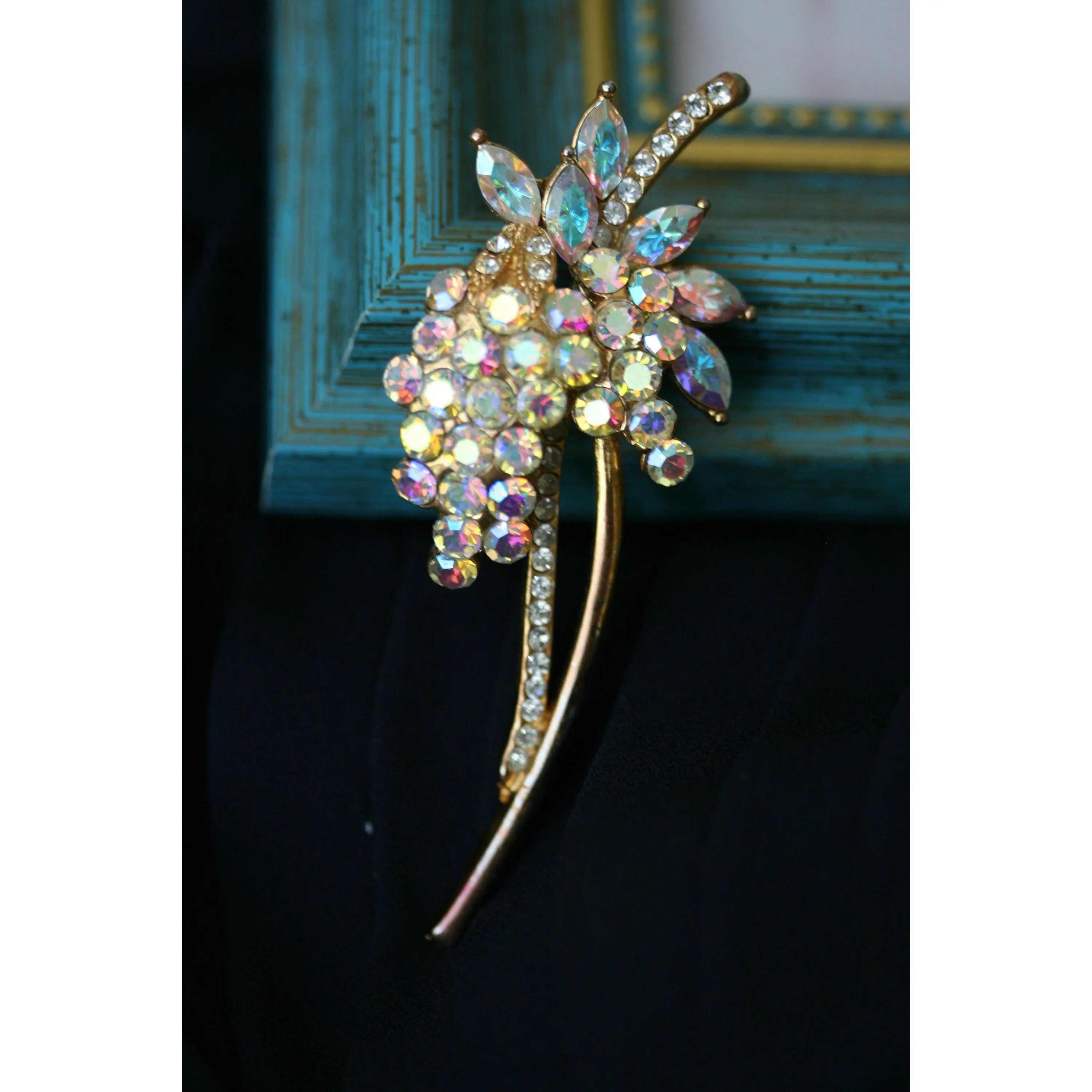 Vintage-Inspired Grape Cluster Brooch Pin for Women, Glamorous Gold-Tone Botanical Jewelry with Iridescent Aurora Borealis Crystals, 2.75 Inch, 2.75" H X 1" W, Floral Motif, Female, Everyday, Crystal Jewelry Lovers, Botanical Glam, Iridescent Crystals