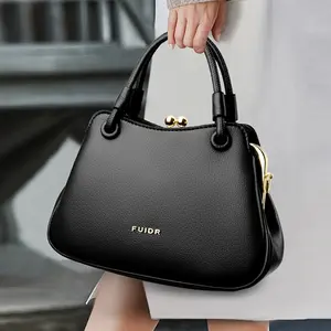 Fashion women's handbag with detachable shoulder strap - black and gold hardware accessories, multi-layer crossbody shopping, daily commuting, simple tote bag