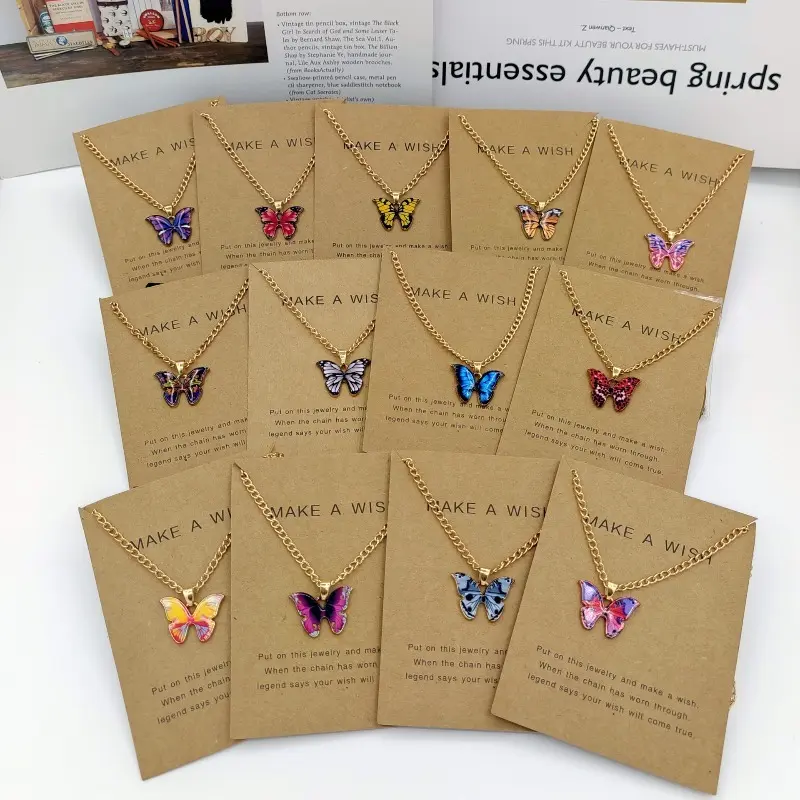Sweet Butterfly Pendant Necklace for Women, Simple Multicolor Clavicle Chain with an Airy Look, an Exquisite Jewelry Gift for Parties, Fashionable Jewelry Accessories, Clavicular Necklace, Collarbone Chain, Colorful Necklace Women