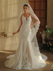 300x150cm Luxury Cathedral Wedding Veil with Exquisite Eyelash Lace Trim Vintage Sheer Tulle Bridal Headpiece for Elegant Bride Marriage Ceremony