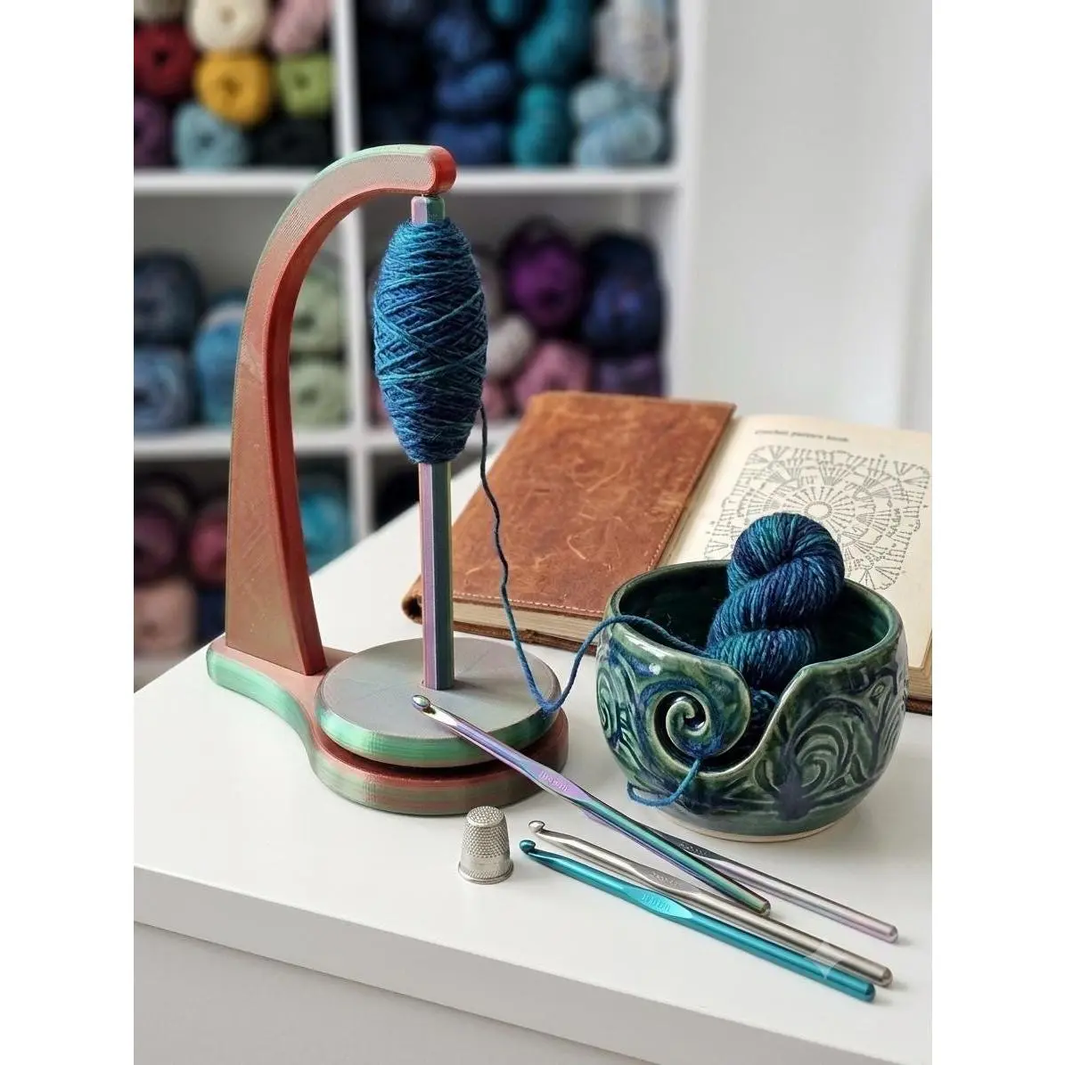 Tangle-Free Magnetic Yarn Spindle, 3D Printed
