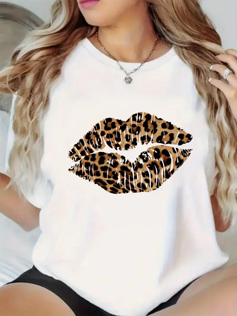 Womens Cotton Short Sleeve Graphic Tee Leopard Print Lips Shirt Cute Trendy Casual Summer Top For Streetwear Outfits Going Out Date Night Brunch