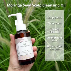 Moringa Scalp Detox Oil – Exfoliates Buildup, Unclogs Follicles, Fights Flakes & Strengthens Hair | Deep Cleanse for Oily Scalp (100ml)