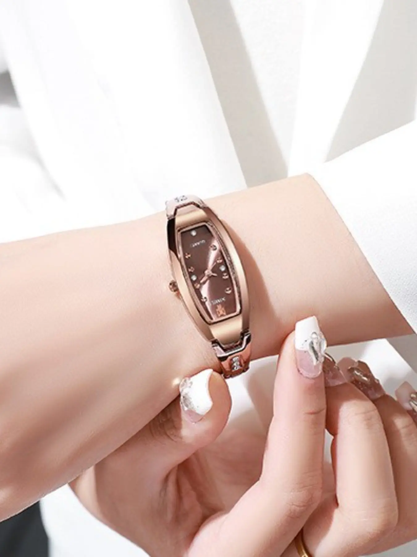 Women's Quartz Watch, Elegant Fashion Watch, Elegant Rectangle Analog Dial, Metal Buckle Closure, Perfect for Daily Wear and Parties, Elegant Wristwatch