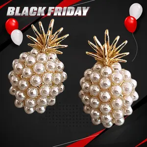 LIGHT CATCHER JEWELRY Exquisite Pineapple Earrings |   Stylish and creative, made of 14K gold-plated alloy, gold color, featuring resin details, an elegant accessory.