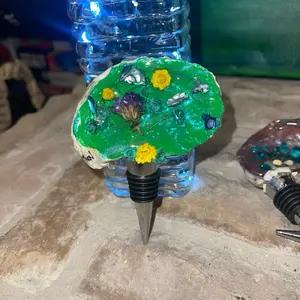 Hand painted and resin oyster shell bottle stopper