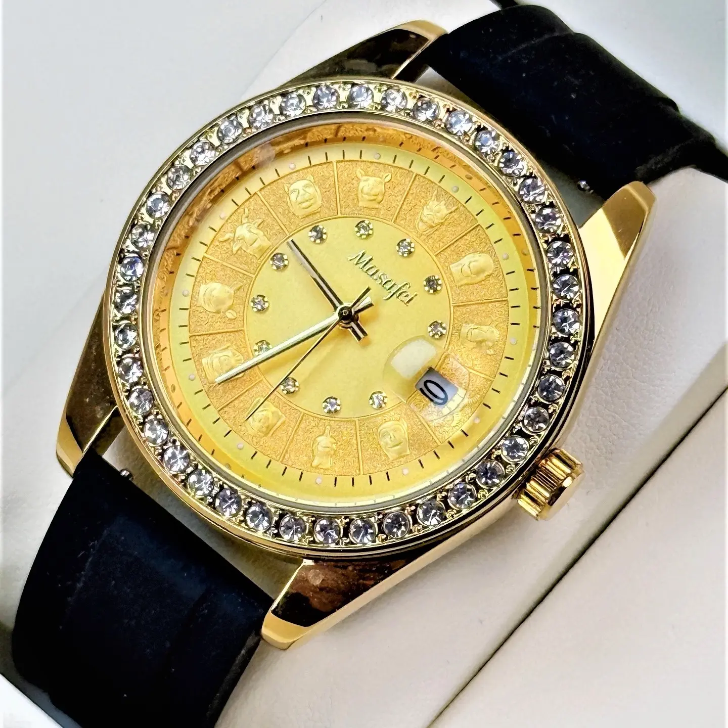Luxury 12 Zodiac Men’s Watch – Gold Scale Dial with Stainless Steel Strap | Trending 2025 Unique Timepiece, Perfect Gift for Him & Daily Outfit Analog Digital Quartz