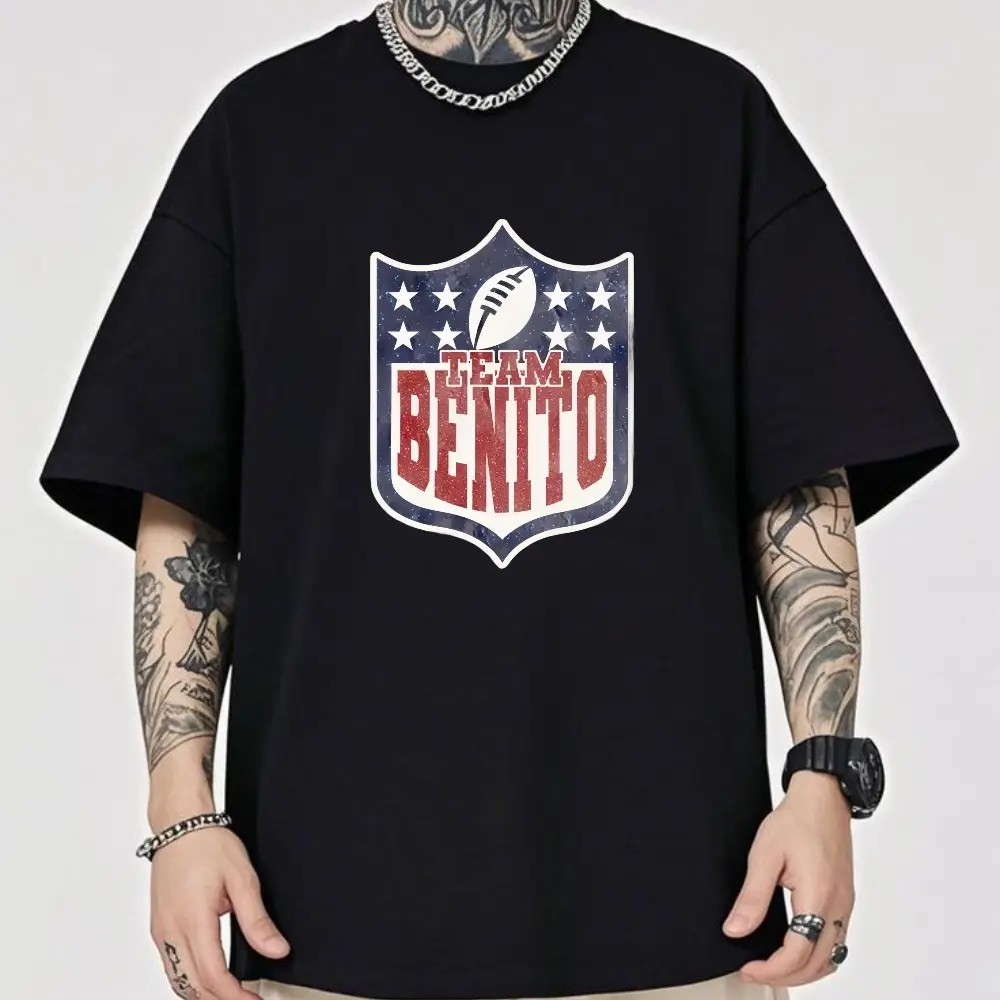 Men's Classic Round Neck Graphic T-Shirt - Retro Benito Football Team Badge Streetwear Top, 90s Look Relaxed Fit 2026 Fan Gift, Vintage Menswear