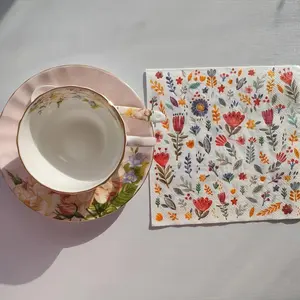 20/40pcs White Paper Napkins Party Decoupage, Spring Summer Small Wildflower Flower Design Party Napkins Wedding Engagement Mother's Day Party Supplies