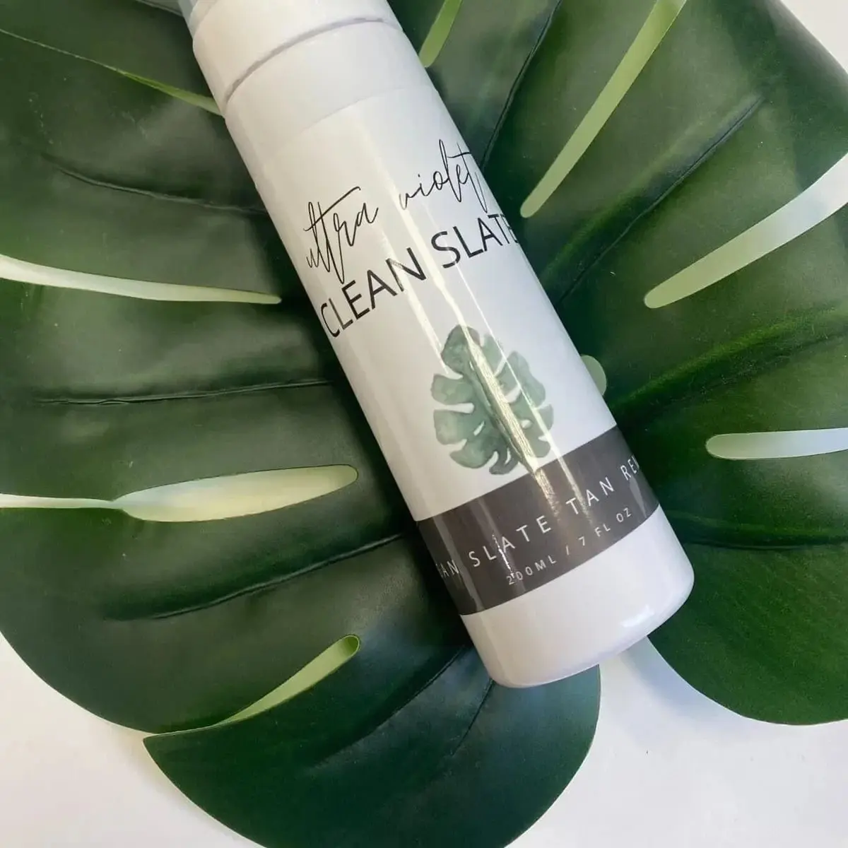 UV Clean Slate Self Tan Remover *Final Sale* UV Clean Slate Self Tan Remover *Final Sale*