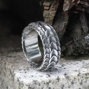 GTHIC Retro Dragon Spine Stainless Steel Ring for Men Fashion Animal Jewelry Daily Wear